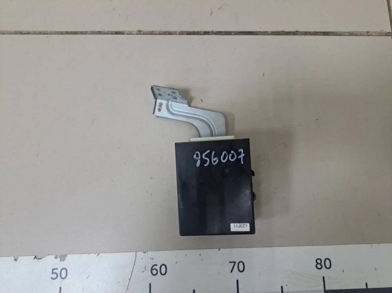 Блок электронный Nissan Tiida (C11) 2007-2014