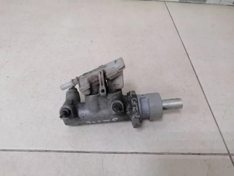 Цилиндр тормозной главный Ford Focus 1 1998-2004