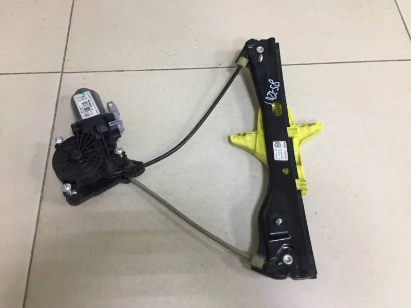 Стеклоподъемник электр. задний правый Volkswagen Polo (Sed RUS) 2011>