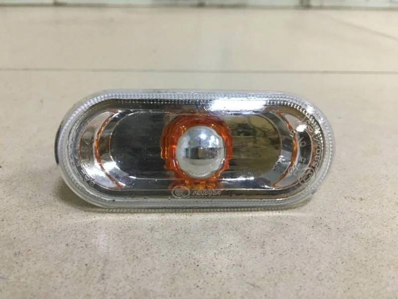 Повторитель на крыло Volkswagen Polo (Sed RUS) 2011>