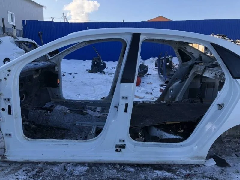 Порог со стойкой левый Volkswagen Polo (Sed RUS) 2011>