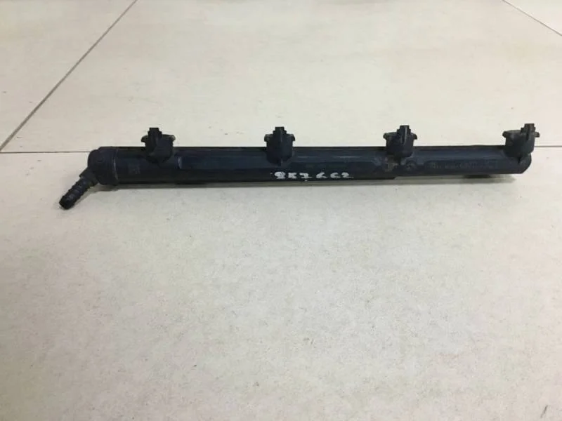 Рейка топливная (рампа) Volkswagen Polo (Sed RUS) 2011>