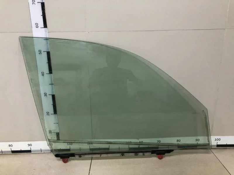 Стекло двери передней правой Toyota Rav 4 (A20) 2000-2005