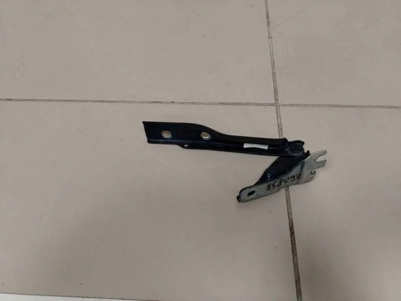 Петля капота правая Volkswagen Polo (Sed RUS) 2011>