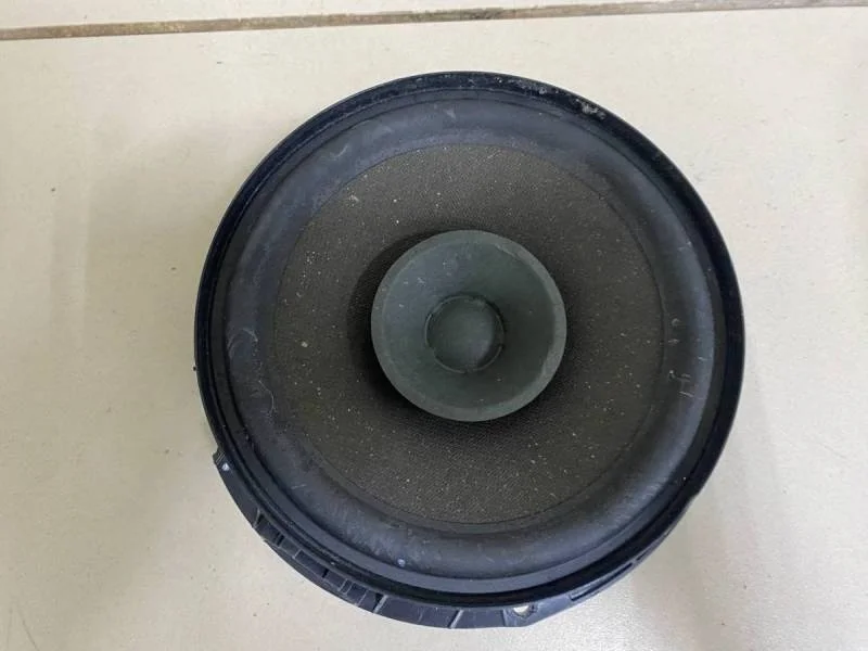 Динамик Volkswagen Polo (Sed RUS) 2011>