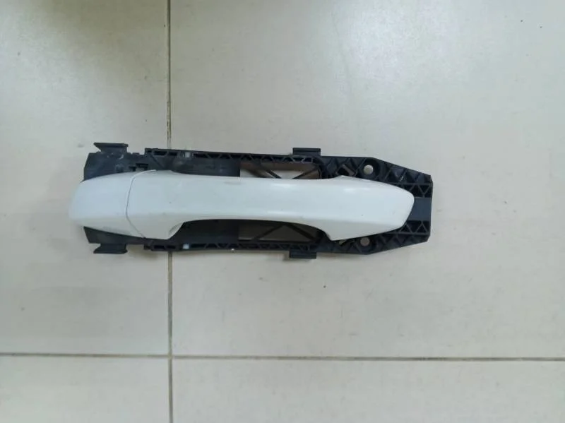 Ручка двери задней наружная левая Skoda Octavia (A7) 2013>