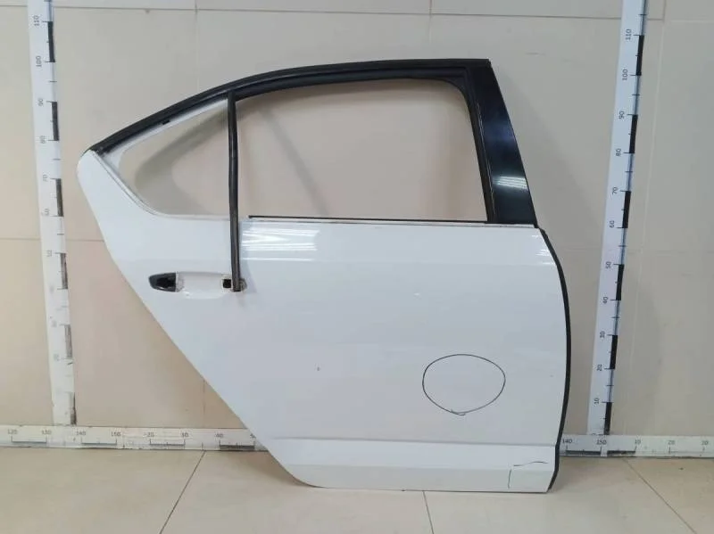 Дверь задняя правая Skoda Octavia (A7) 2013>