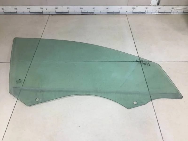 Стекло двери передней правой Skoda Octavia (A7) 2013>