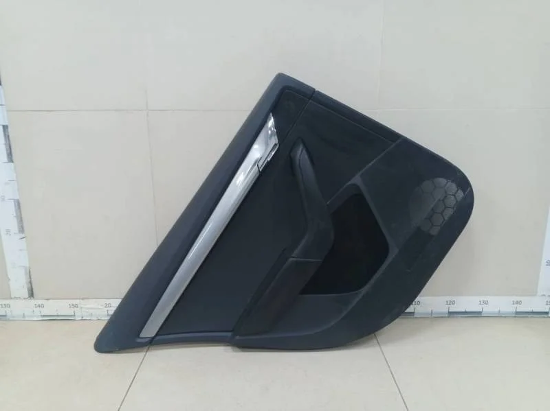 Обшивка двери задней левой Skoda Octavia (A7) 2013>