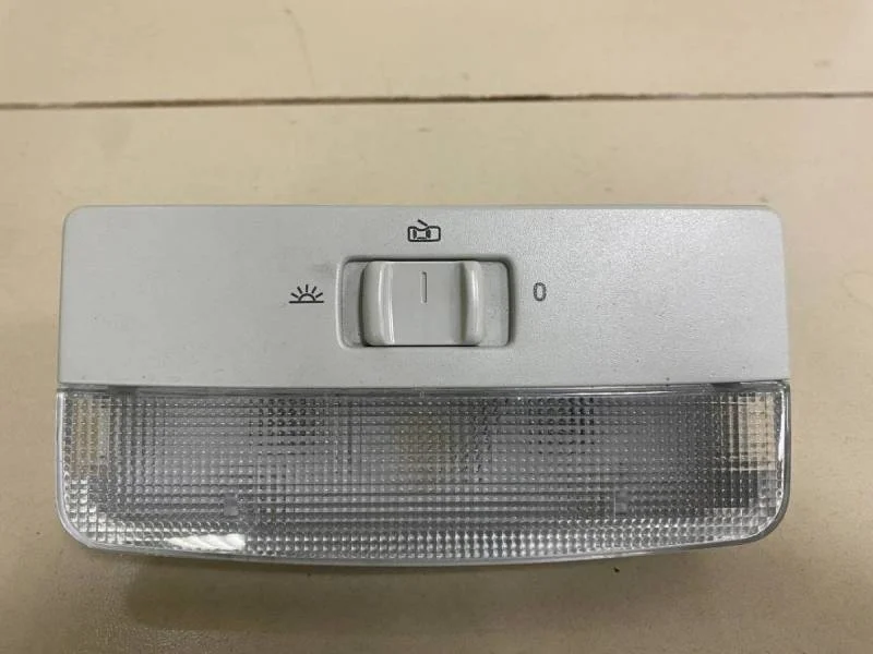 Плафон салонный Volkswagen Polo (Sed RUS) 2011>