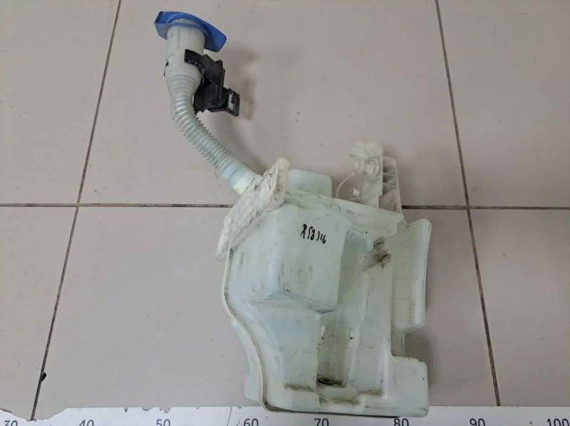 Бачок омывателя лобового стекла Volkswagen Polo (Sed RUS) 2011>