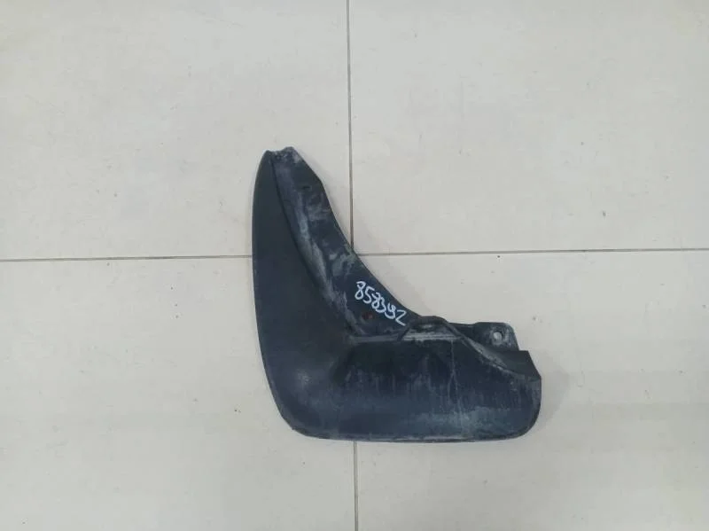 Брызговик задний левый Skoda Octavia (A7) 2013>