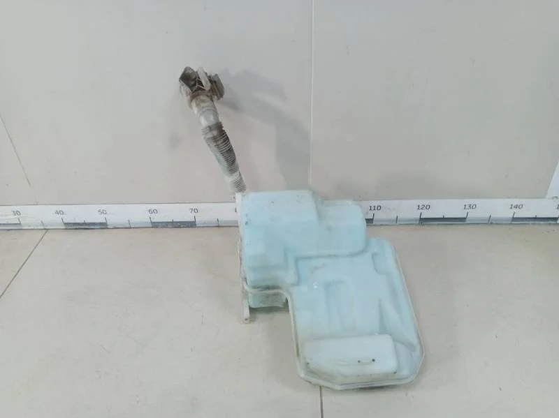 Бачок омывателя лобового стекла Skoda Octavia (A7) 2013>