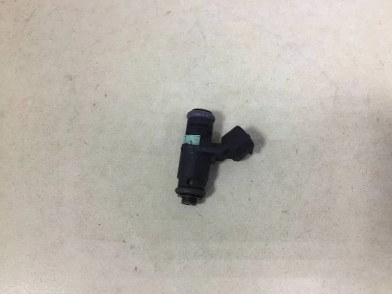 Форсунка инжекторная электрическая Skoda Octavia (A7) 2013>