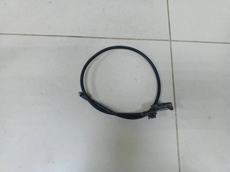 Трос открывания капота Skoda Octavia (A7) 2013>