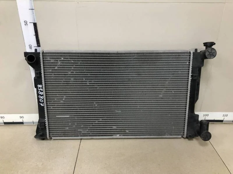 Радиатор охлаждения двигателя Toyota Avensis (T250) 2003-2009