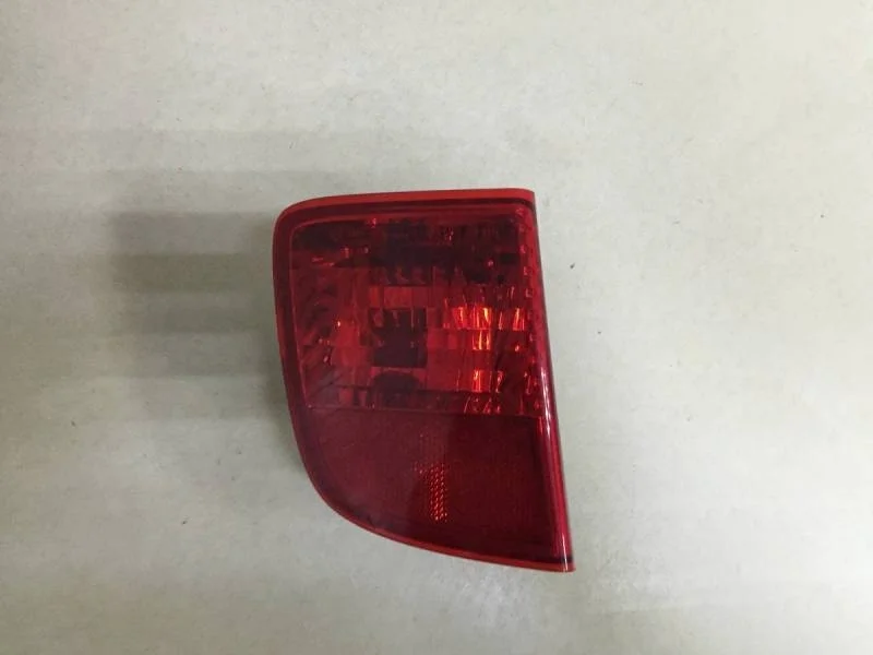 Фонарь задний в бампер левый Lexus LX570 (J200) 2007-2015