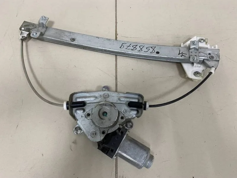 Стеклоподъемник электр. задний левый Hyundai Solaris 2010-2017