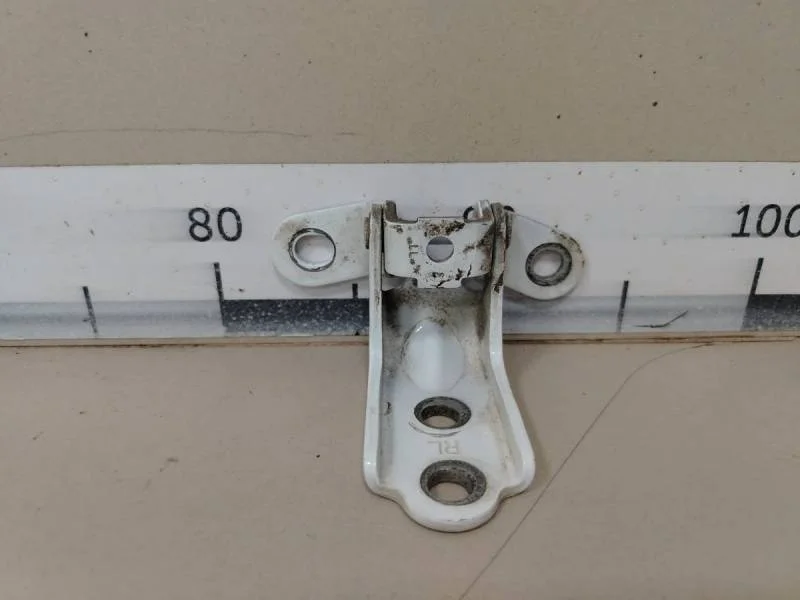 Петля двери задней левой нижняя Hyundai Solaris 2010-2017