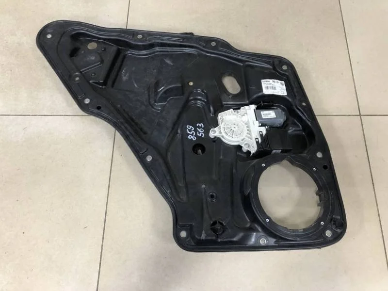 Стеклоподъемник электр. задний левый Volkswagen Tiguan (5N1) 2007-2011