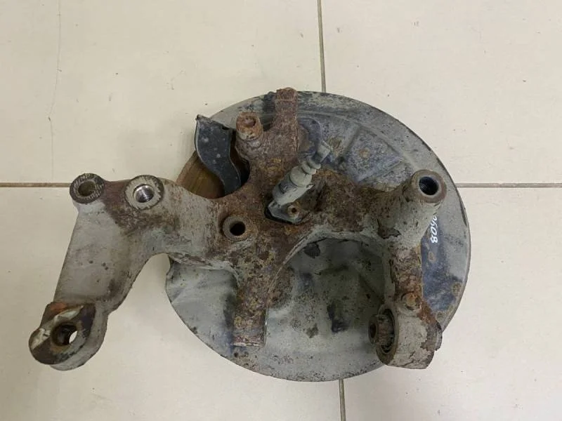 Кулак поворотный задний правый Skoda Octavia (A5 1Z-) 2004-2013