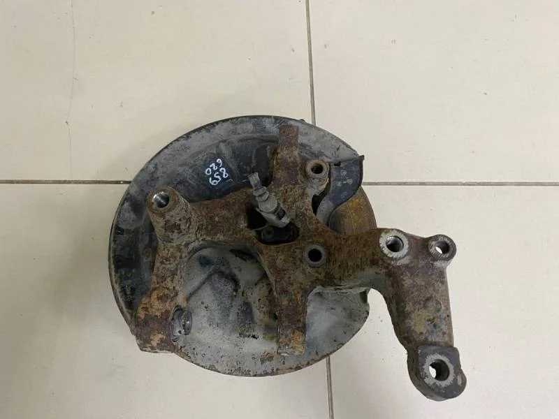 Кулак поворотный задний левый Skoda Octavia (A5 1Z-) 2004-2013