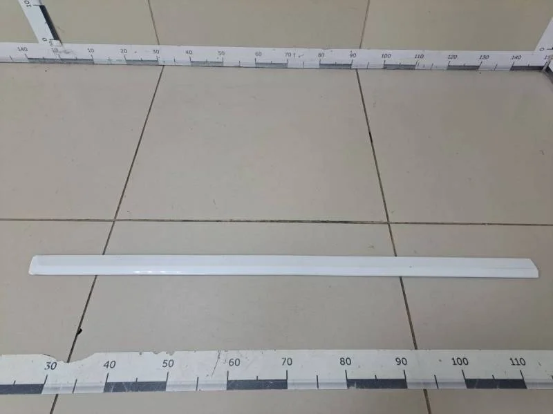 Молдинг передней левой двери Skoda Octavia (A5 1Z-) 2004-2013