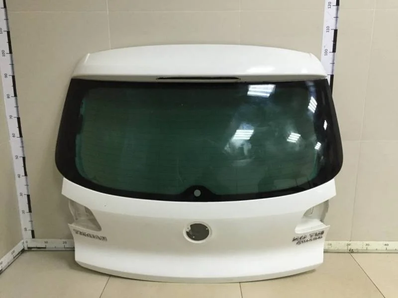 Дверь багажника со стеклом Volkswagen Tiguan (5N1) 2007-2011