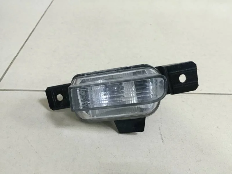 Фонарь задний в бампер правый Volkswagen Tiguan (5N1) 2007-2011