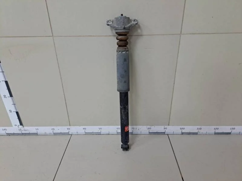 Амортизатор задний Skoda Octavia (A7) 2013>