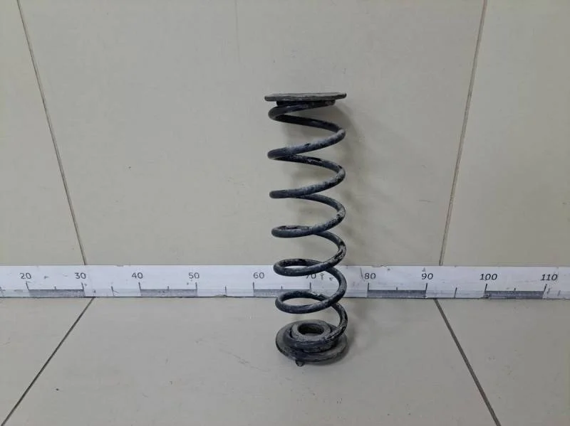 Пружина задняя Skoda Octavia (A7) 2013>