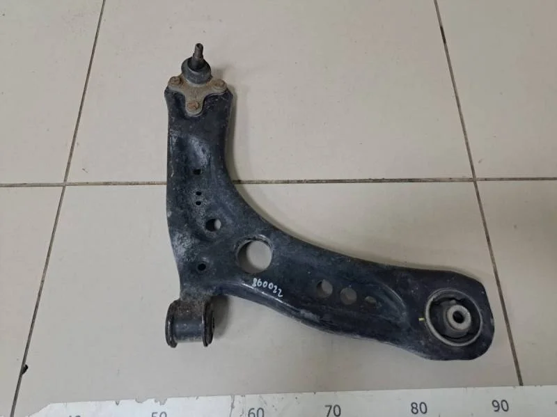 Рычаг передний правый Skoda Octavia (A7) 2013>