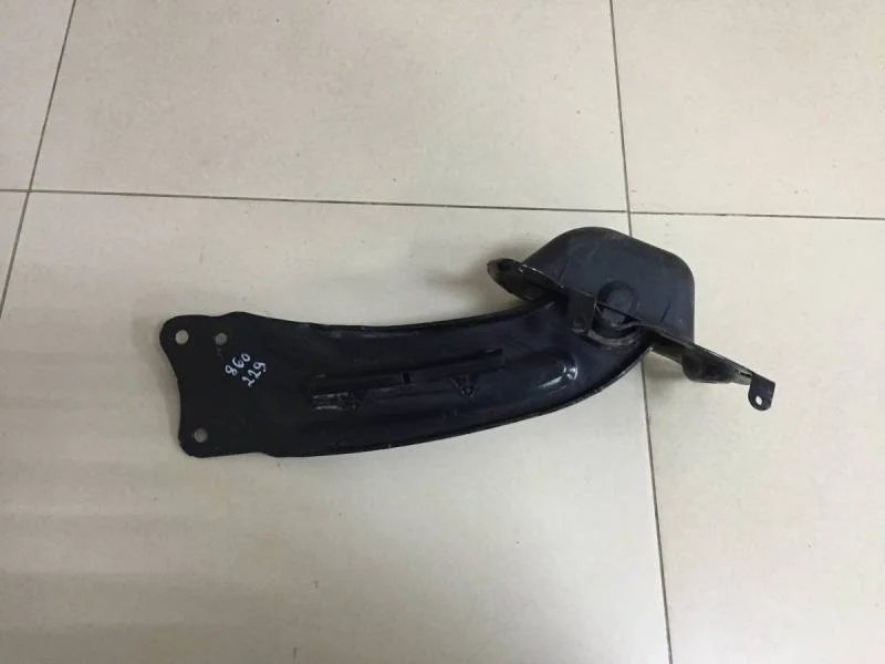 Рычаг задний продольный левый Volkswagen Tiguan (5N1) 2007-2011