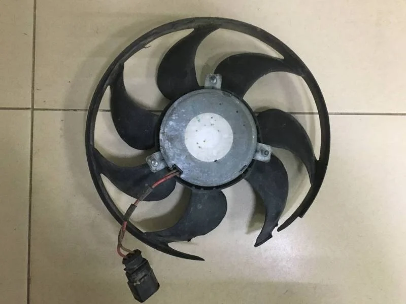 Моторчик вентилятора Volkswagen Tiguan (5N1) 2007-2011