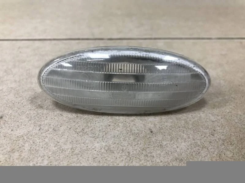 Повторитель на крыло Nissan Sentra (B17) 2013-2017