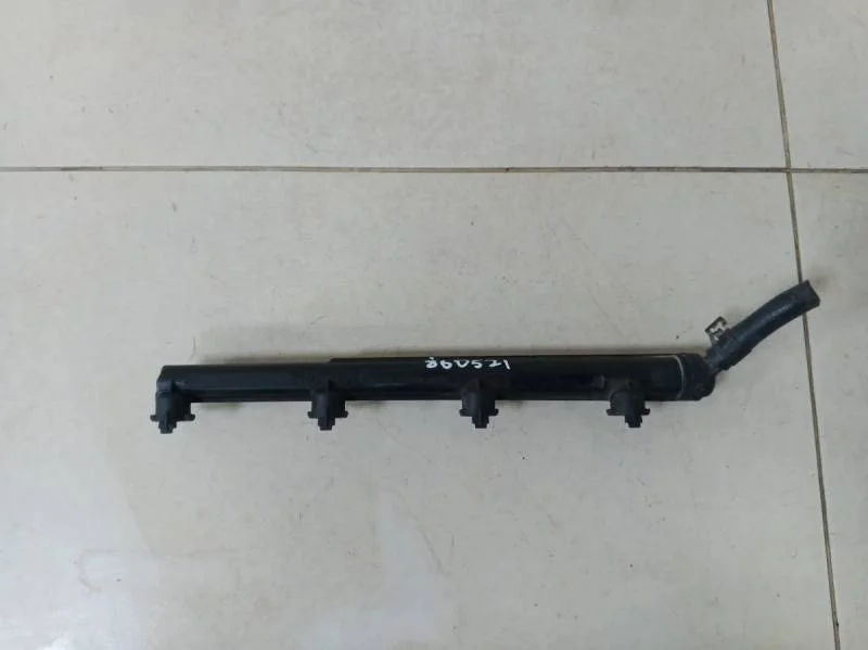 Рейка топливная (рампа) Volkswagen Polo (Sed RUS) 2011>