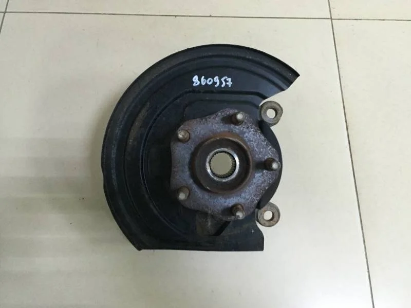 Кулак поворотный передний правый Nissan Sentra (B17) 2013-2017