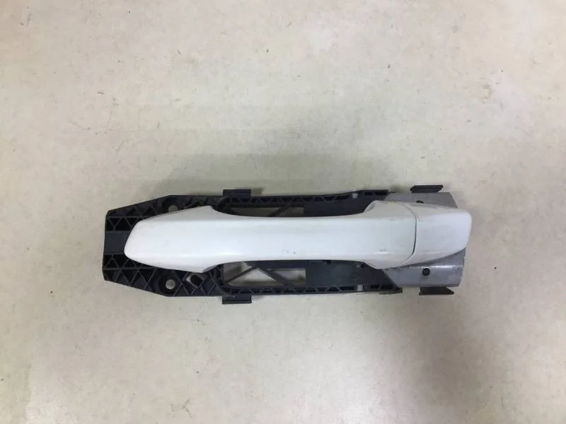 Ручка двери передней наружная левая Skoda Octavia (A7) 2013>