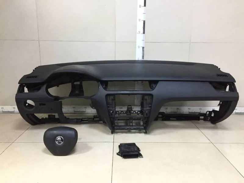 Подушка безопасности (комплект) Skoda Octavia (A7) 2013>