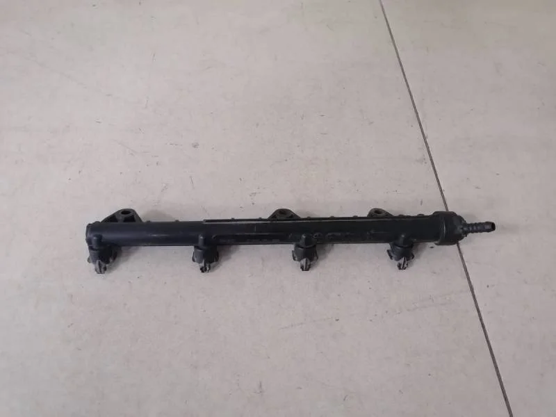 Рейка топливная (рампа) Skoda Octavia (A7) 2013>