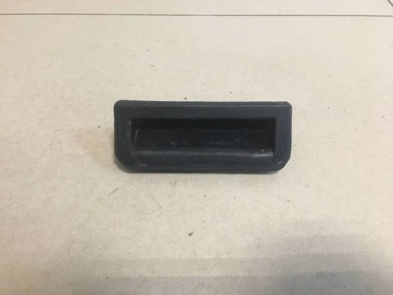 Кнопка открывания багажника Volkswagen Polo (Sed RUS) 2011>