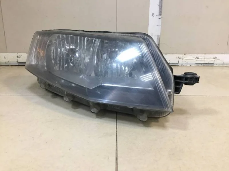 Фара правая Skoda Octavia (A7) 2013>