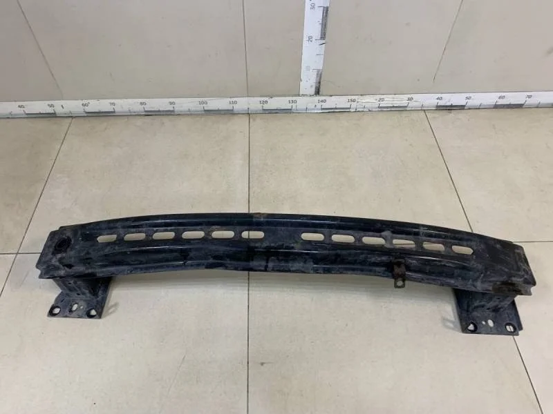 Усилитель переднего бампера Skoda Octavia (A7) 2013>