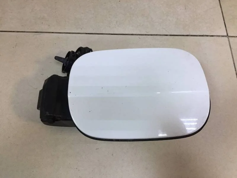 Лючок бензобака Skoda Octavia (A7) 2013>