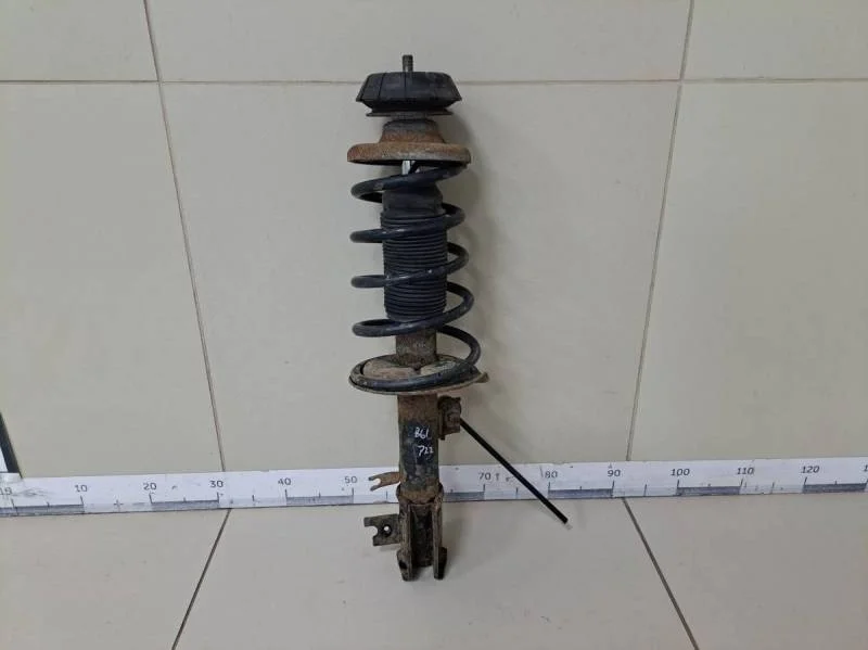 Амортизатор передний левый Suzuki SX4 2006-2013