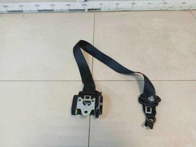 Ремень безопасности с пиропатроном Skoda Octavia (A7) 2013>