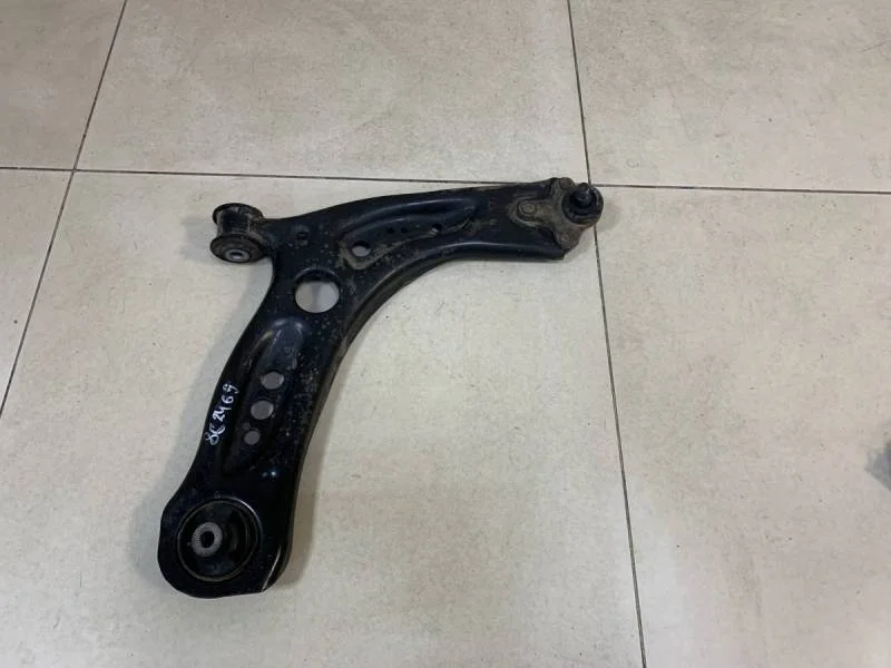 Рычаг передний правый Skoda Octavia (A7) 2013>