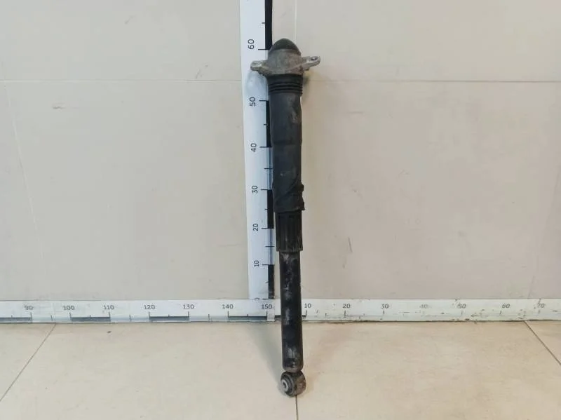 Амортизатор задний Skoda Octavia (A7) 2013>