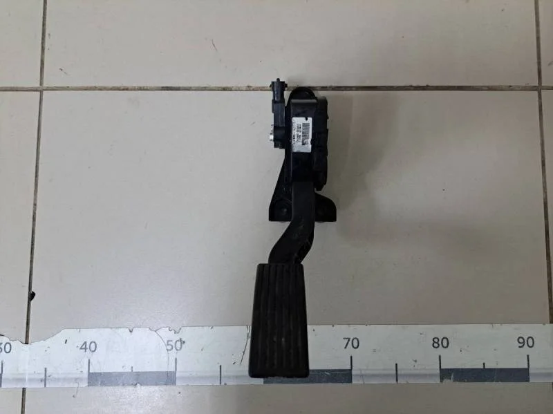 Педаль газа Hyundai Solaris 2010-2017