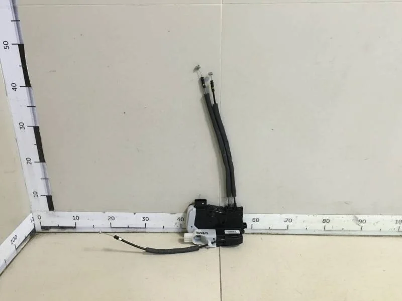 Замок двери передней правой Hyundai ix35 (LM) 2010-2015